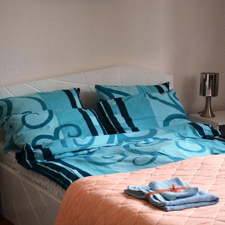 Cozy Downtown Apartment Belgrad Exteriör bild