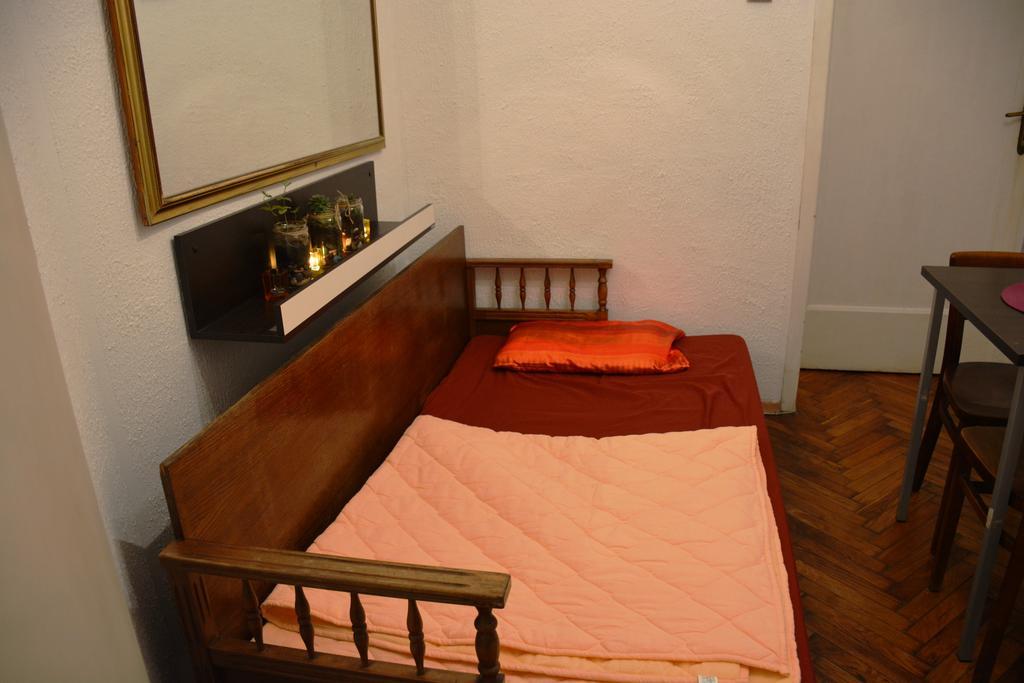 Cozy Downtown Apartment Belgrad Exteriör bild