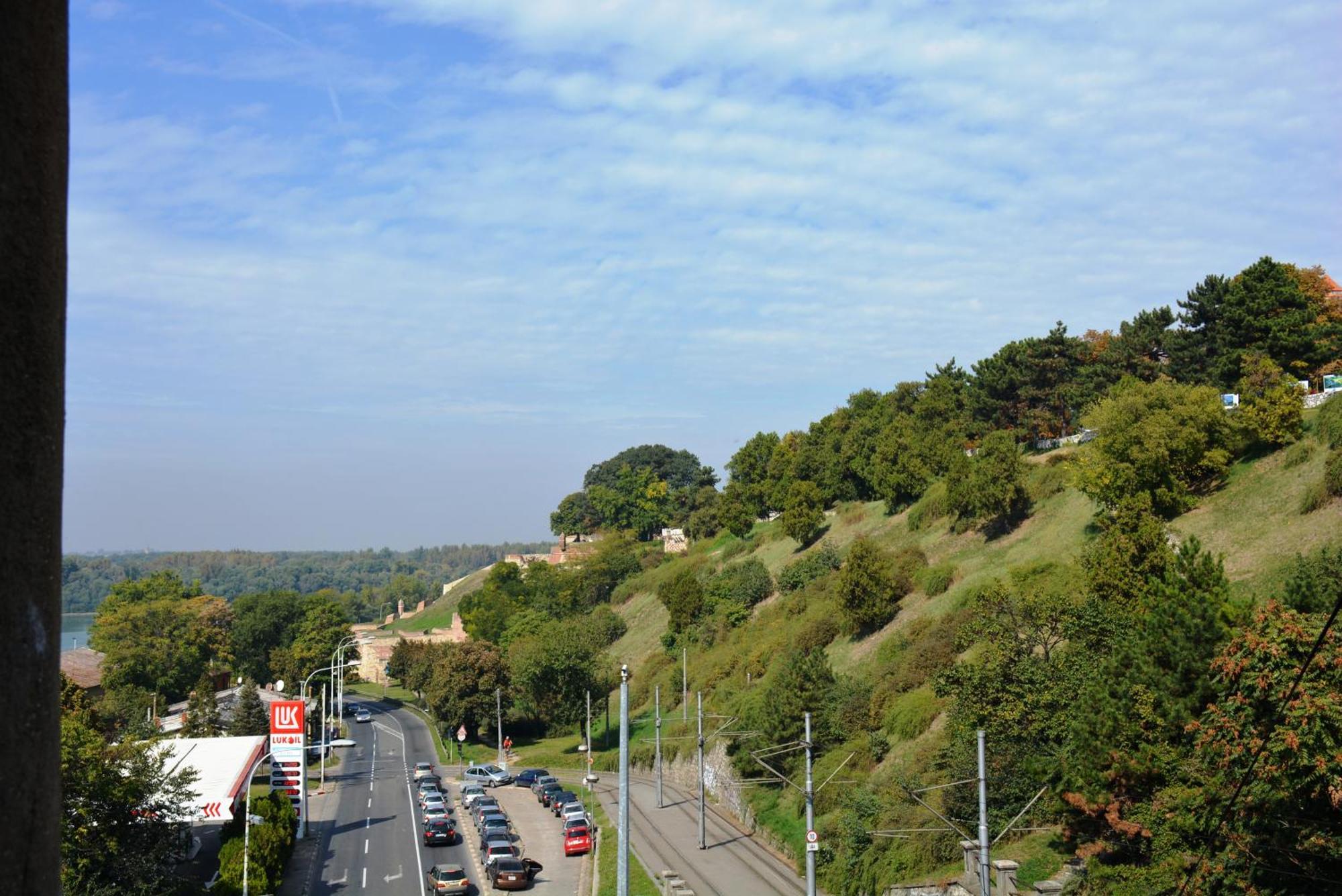 Cozy Downtown Apartment Belgrad Exteriör bild